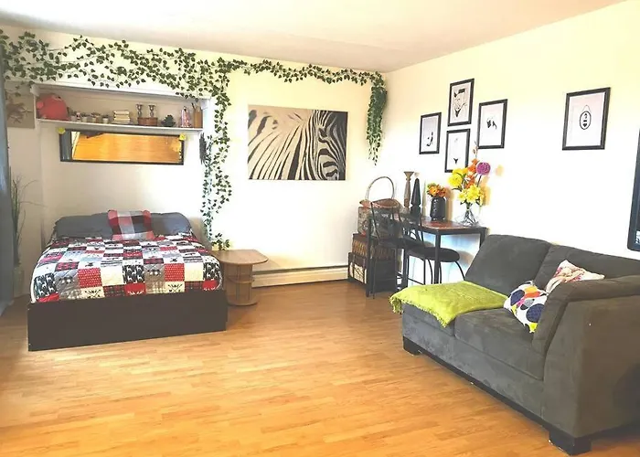 Entire Loft - Elevator - Balcony - Free P - 10M Downtown